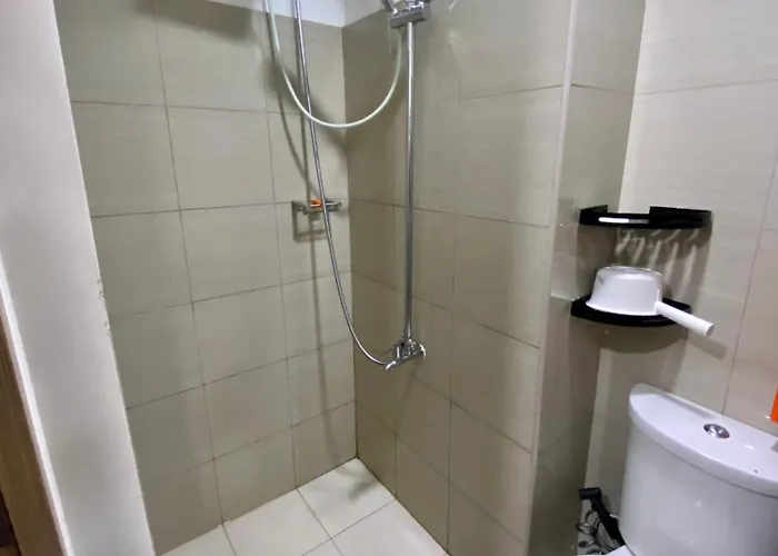 Отель Shore 2 Tower 2 - Casa Hiraya